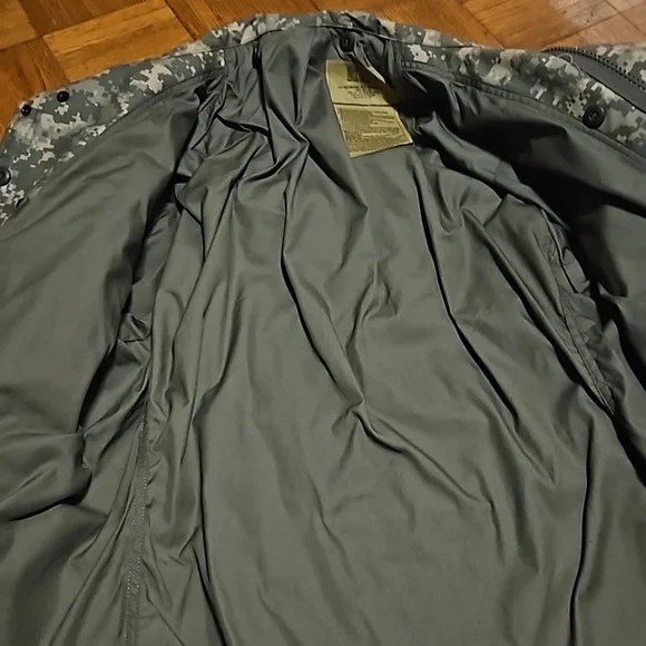 field jacket Mens  large regular Army issue. - Picture 4 of 8